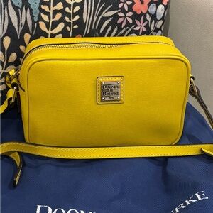 Like new! Dooney & Bourke Saffiano leather camera crossbody bag